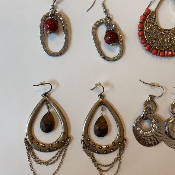 Set of 6 Pairs of Dangle Earrings - Picture 2 of 9